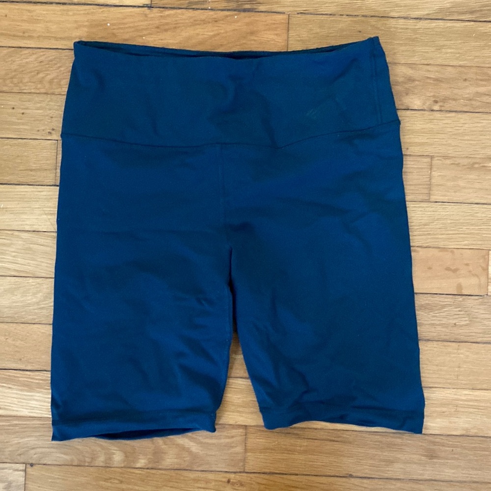 Reflex biker shorts